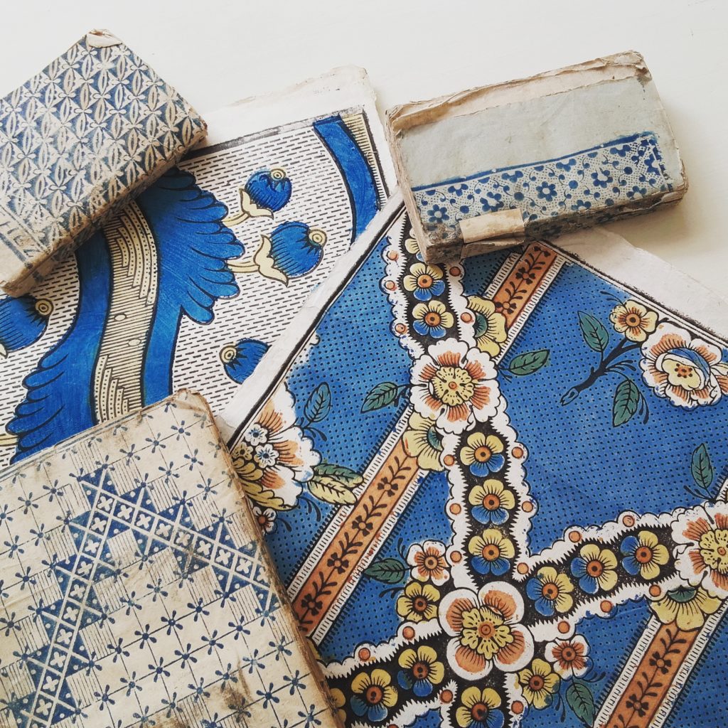 Paper Tour Paris Paper Tour - Julie Auzillon – Reliure contemporaine